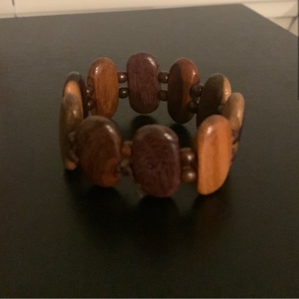 Wooden Beaded Bracelet. Costa Rics - Picture 3 of 3